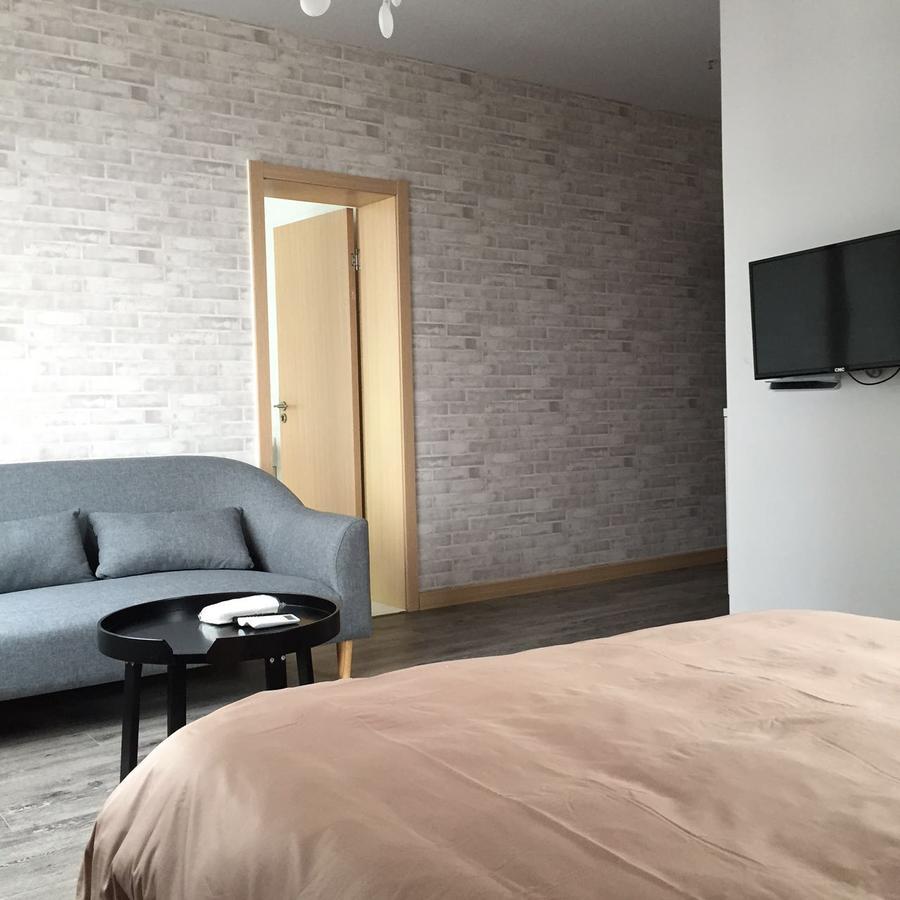 Inhope International Hotel Shanghai Bagian luar foto